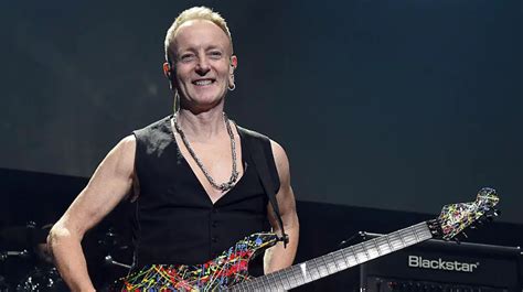 Phil Collen :: Biography .